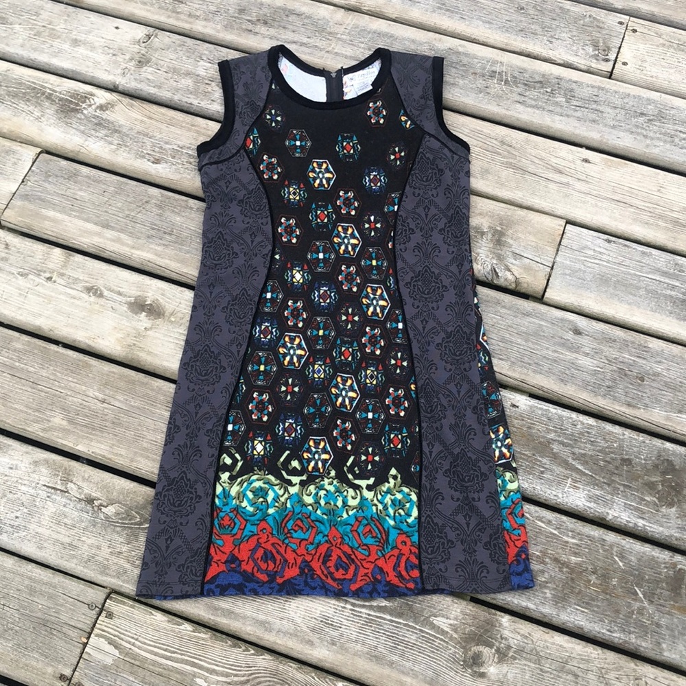 Papillon Sleeveless Dress - Picture 1 of 16